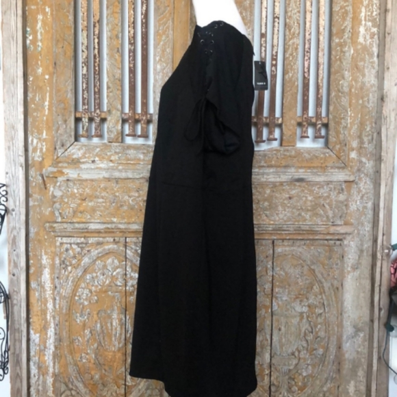 TORRID Black Short Sleeve DRESS Slimming PLUS 24 - Picture 4 of 7